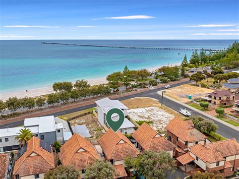gale street busselton.